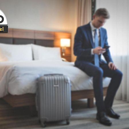 Vinum Hotel ティビリシ エクステリア 写真