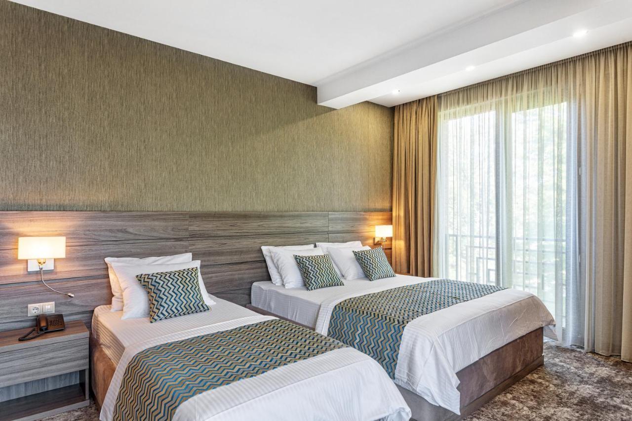 Vinum Hotel ティビリシ エクステリア 写真