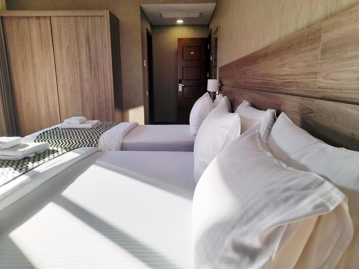 Vinum Hotel ティビリシ エクステリア 写真