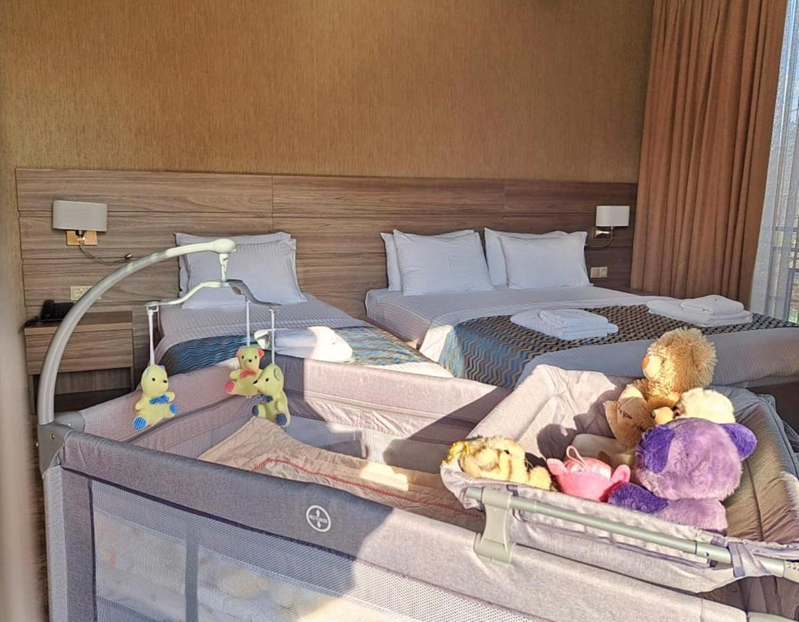 Vinum Hotel ティビリシ エクステリア 写真